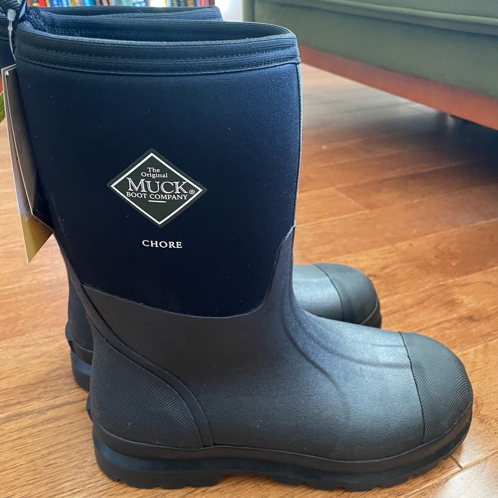 Women’s Mid Chore Muck Moot with Steel Toe